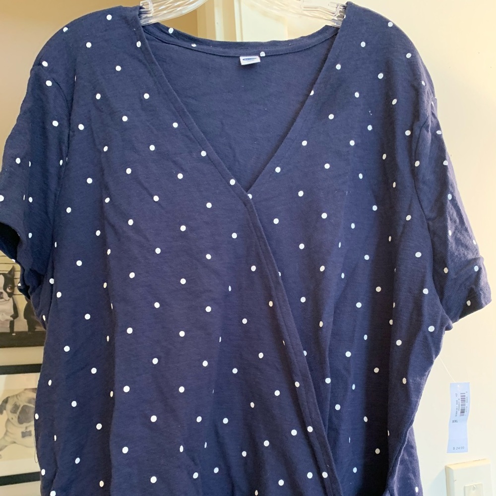 Old Navy polka dot shirt